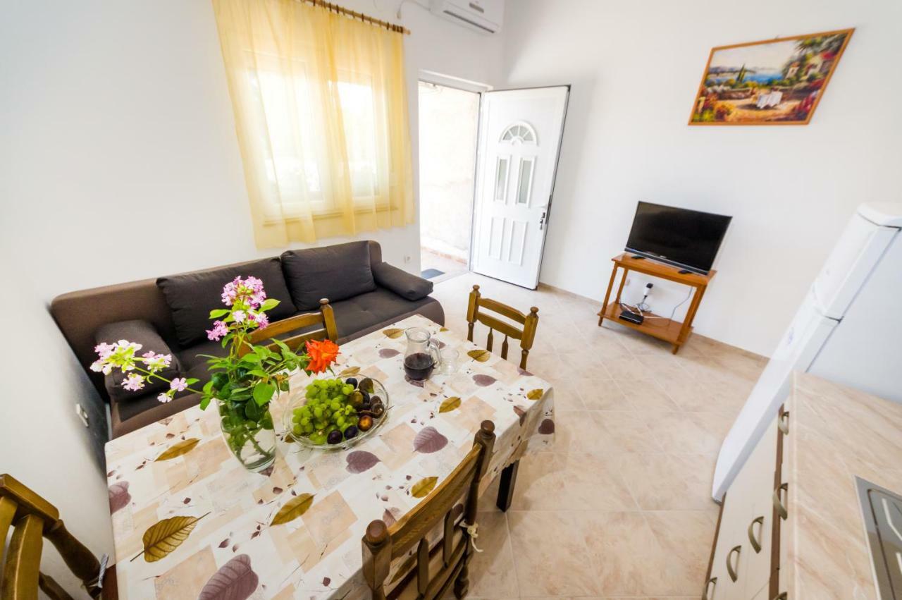 Apartment Culina Pridraga Eksteriør billede