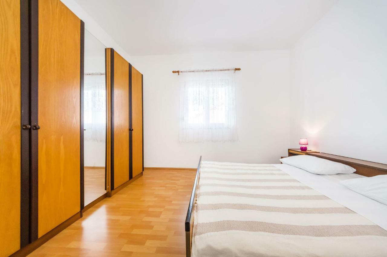 Apartment Culina Pridraga Eksteriør billede