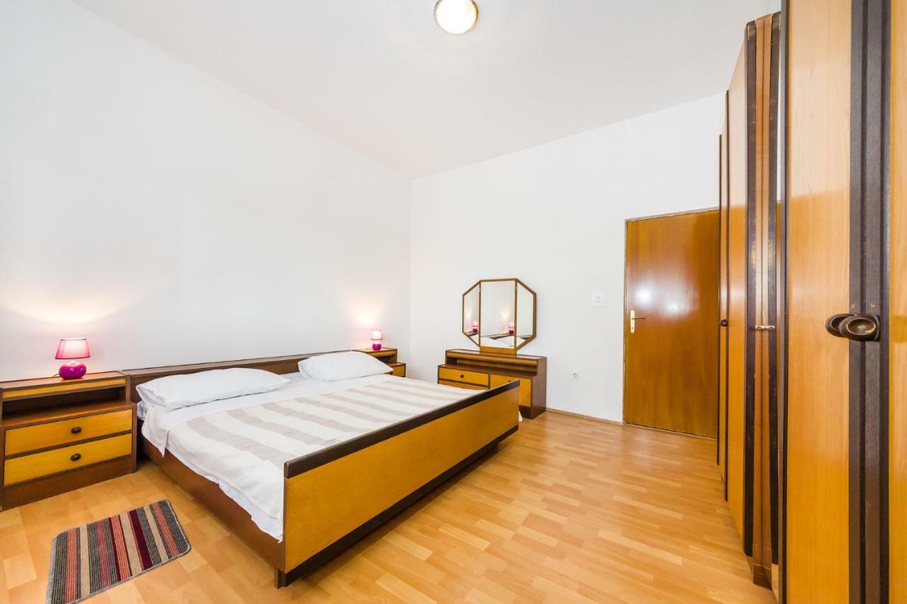 Apartment Culina Pridraga Eksteriør billede